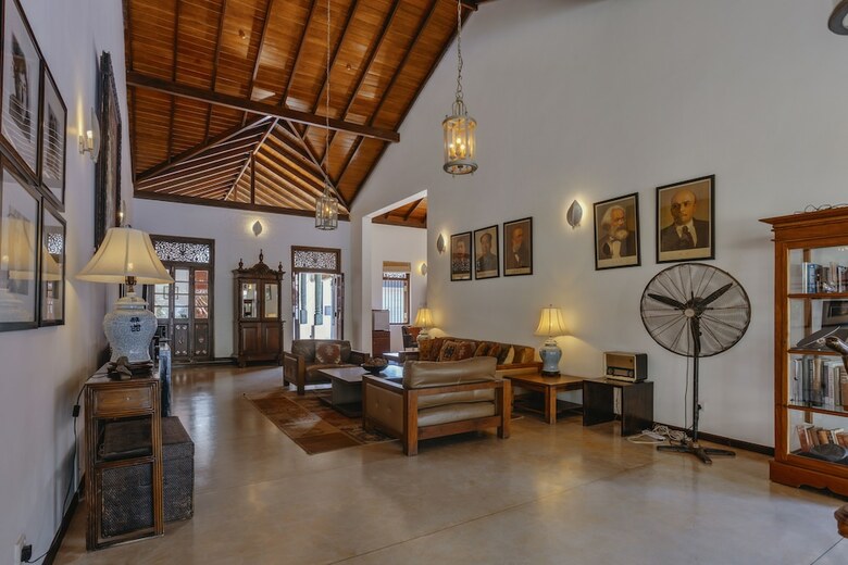 Villa Republic Bentota - Entire Villa (06 Bedrooms)