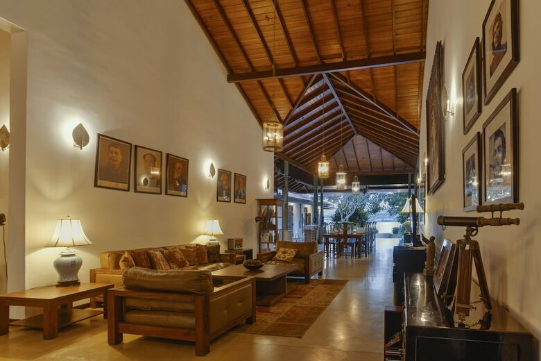 Villa Republic Bentota - Entire Villa (06 Bedrooms)
