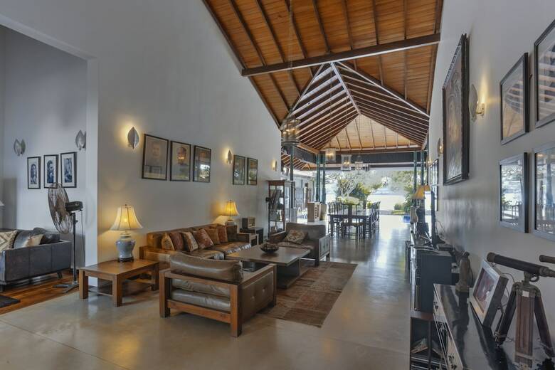 Villa Republic Bentota - Entire Villa (06 Bedrooms)