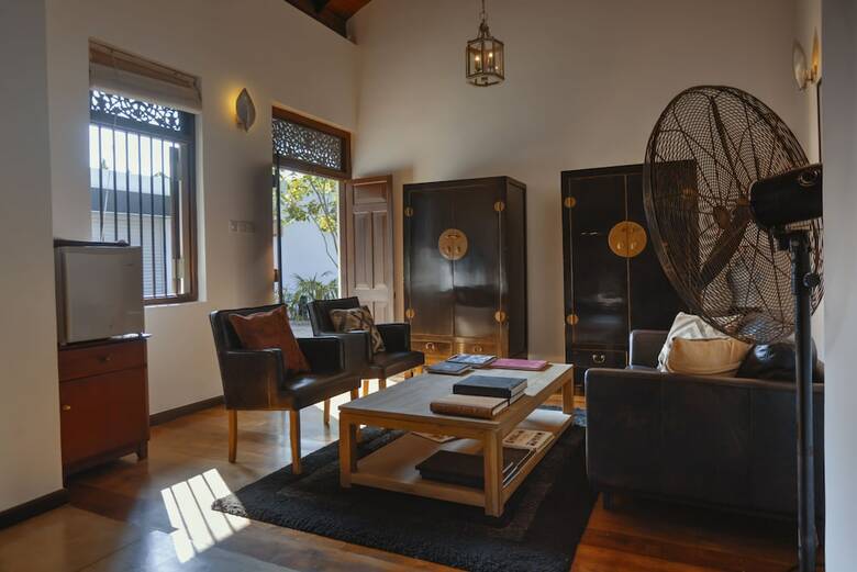 Villa Republic Bentota - Entire Villa (06 Bedrooms)