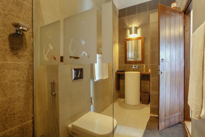 Villa Republic Bentota - Entire Villa (06 Bedrooms)
