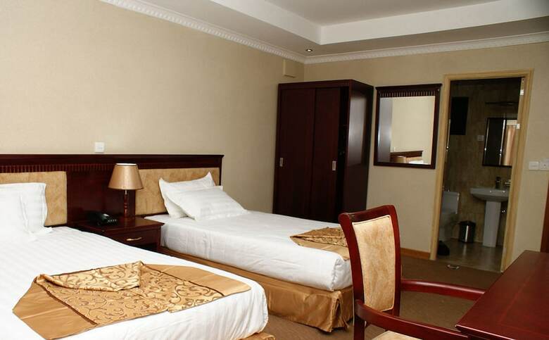 Hill View Hotel & Apartments