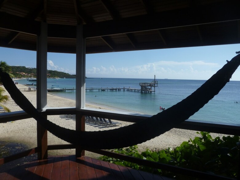 Hotel Foster's West Bay Resort