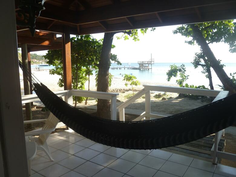 Hotel Foster's West Bay Resort