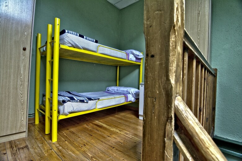 Hostal Albergue Juvenil de Bustiello