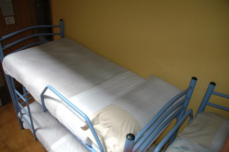 Hostal Albergue Juvenil de Bustiello
