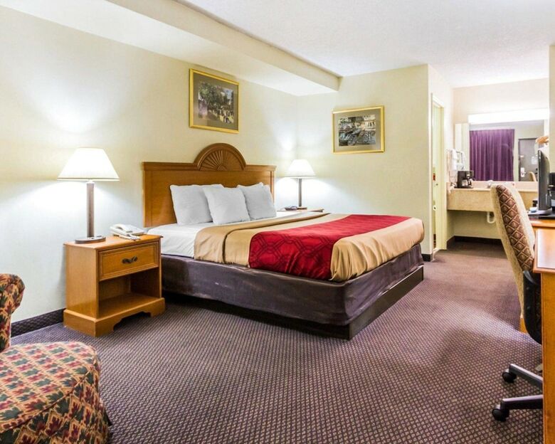 Hotel Econo Lodge Inn & Suites