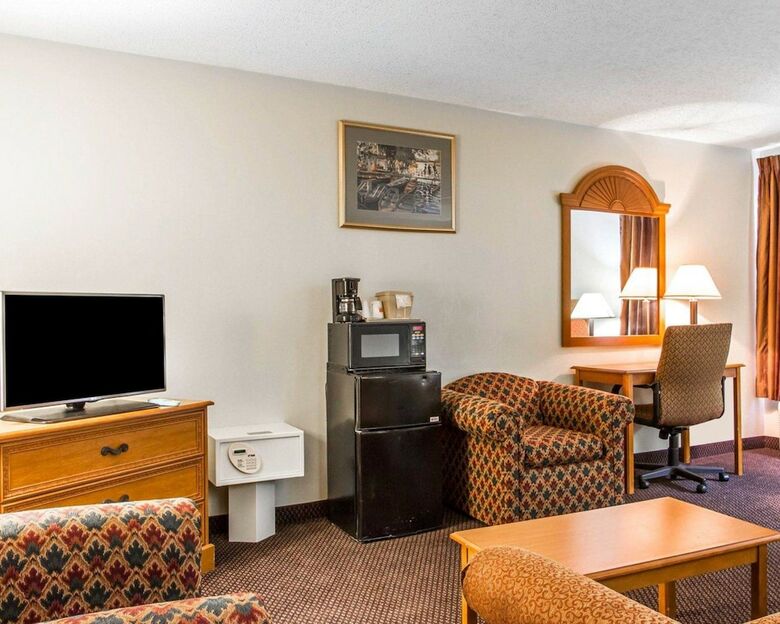 Hotel Econo Lodge Inn & Suites