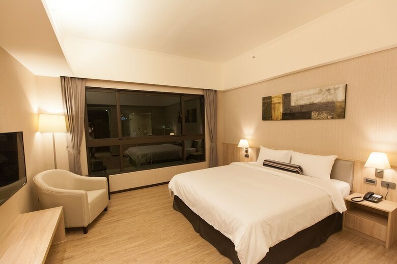 F Hotel Chihpen