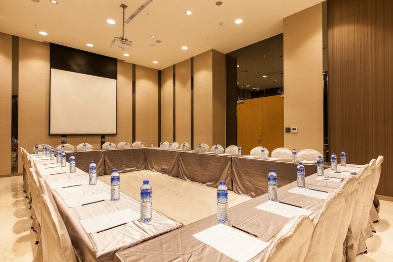F Hotel Chihpen