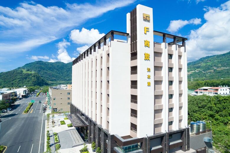 F Hotel Chihpen