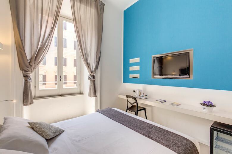 Ecce Roma Suites