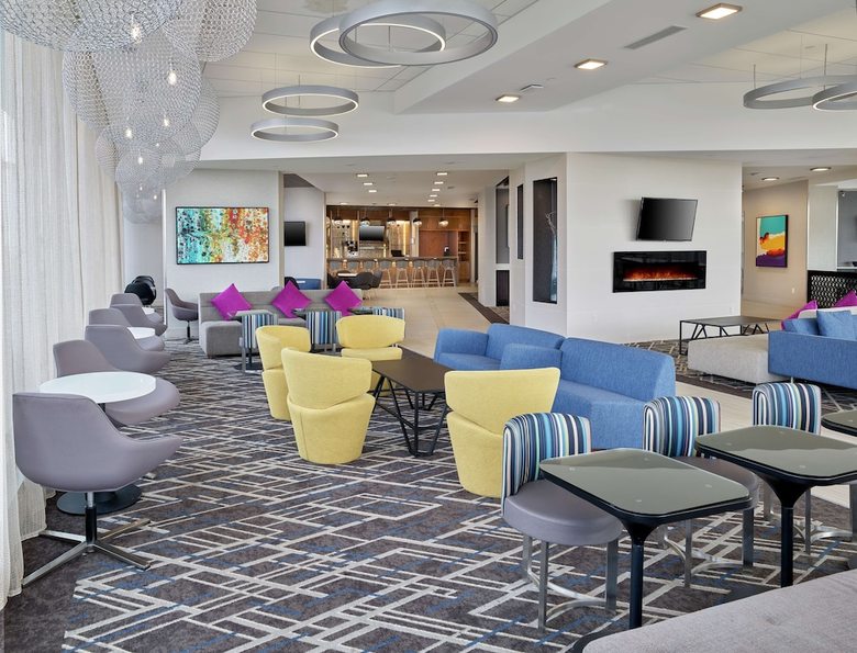 Hotel Doubletree By Hilton Edmonton Downtown