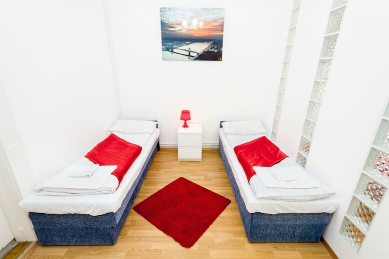 Grand Boulevard Apartments