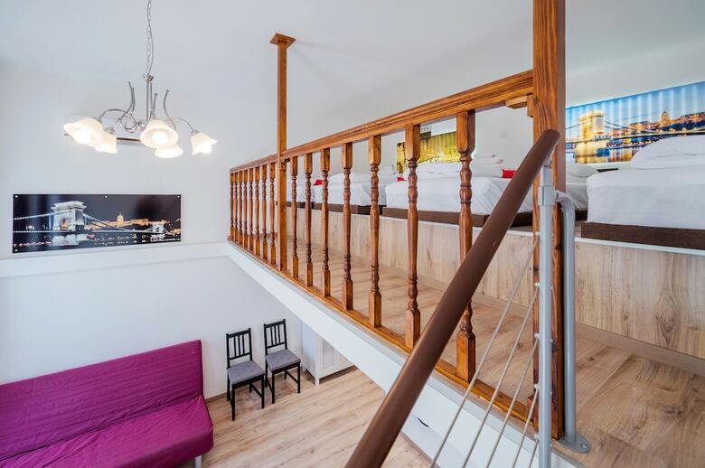 Grand Boulevard Apartments