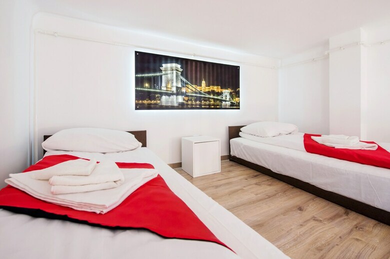 Grand Boulevard Apartments