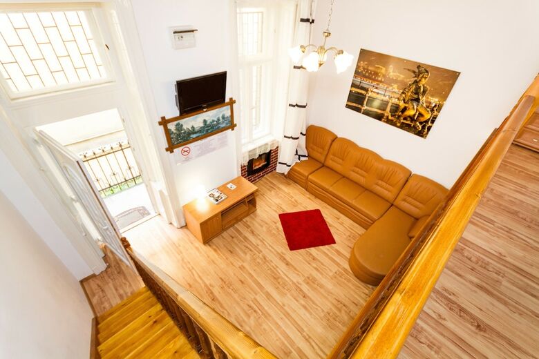 Grand Boulevard Apartments