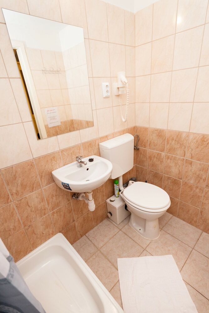 Grand Boulevard Apartments