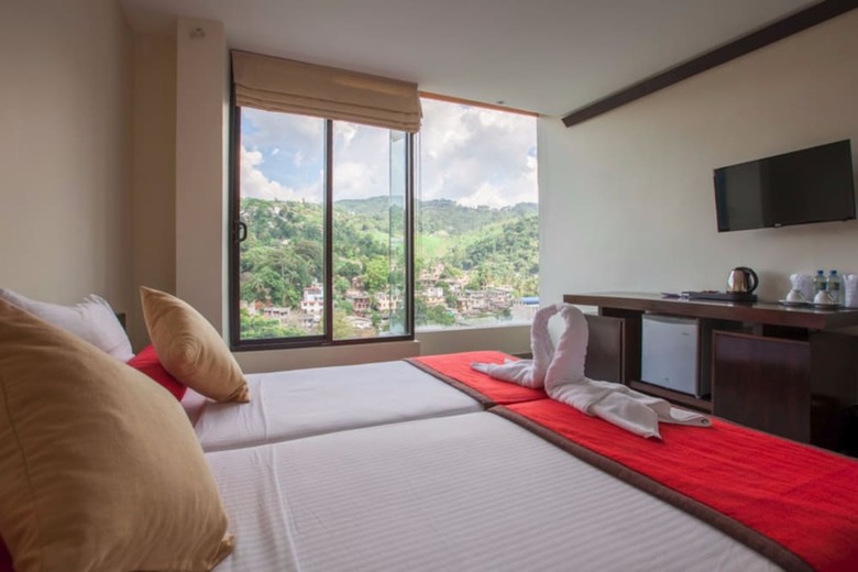 Oak Ray City Hotel