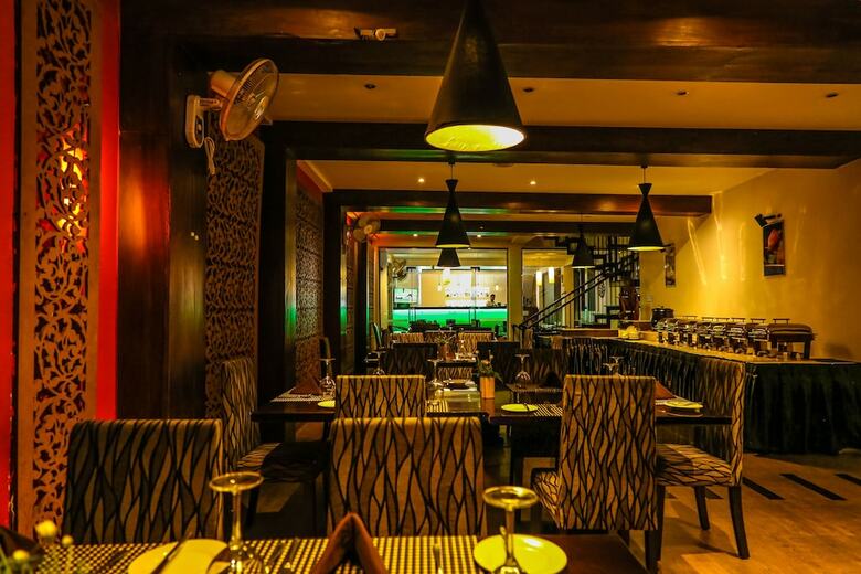 Oak Ray City Hotel