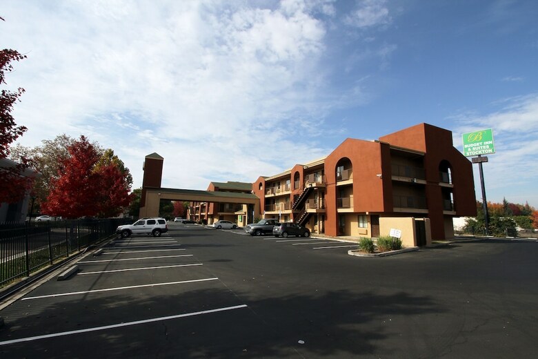 Motel Budget Inn And Suites