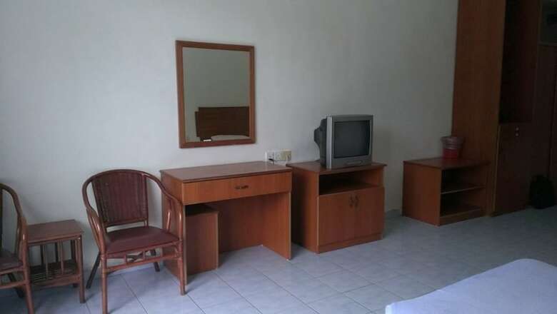 Hotel Suria Beach Resort