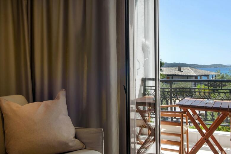 Hotel Pyrgos Boutique & Suites