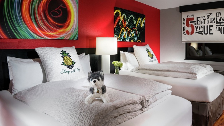 Hotel Five
