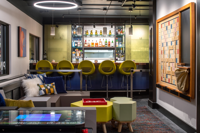 Hotel Five