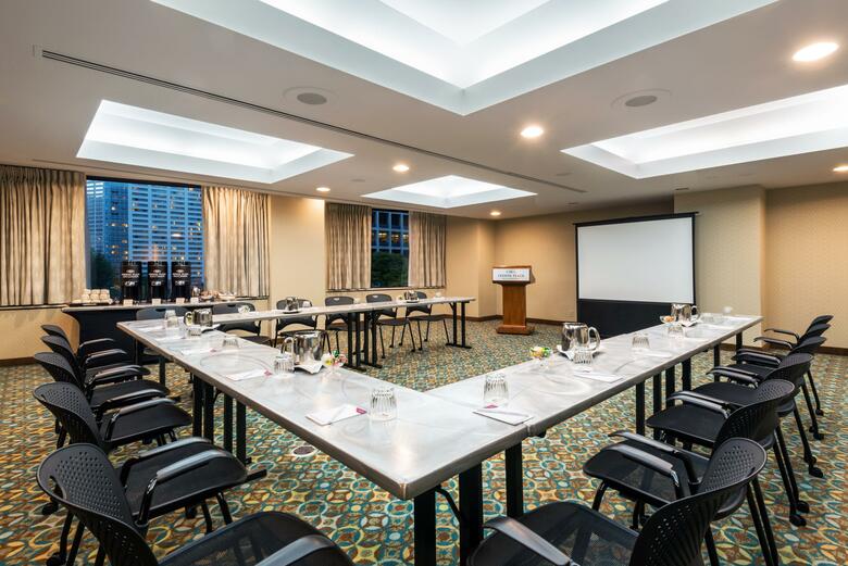Crowne Plaza Hotel Seattle