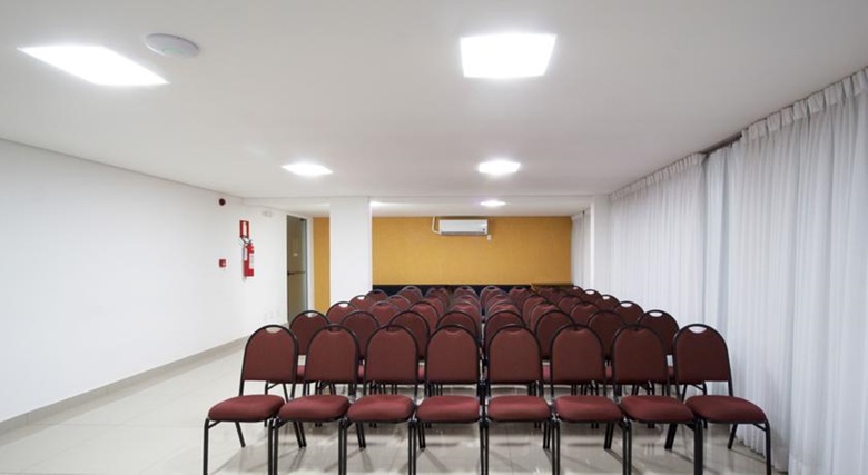 Bristol Alameda Business Hotel