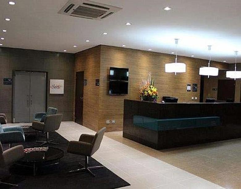 Hotel �mpar Su�tes Expominas