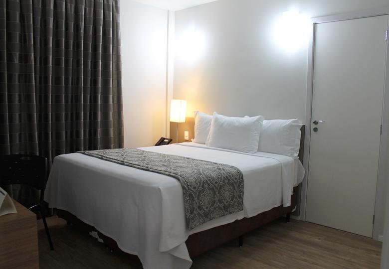 Hotel �mpar Su�tes Expominas