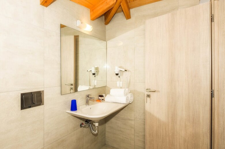 Hotel Iakinthos Tsilivi Beach