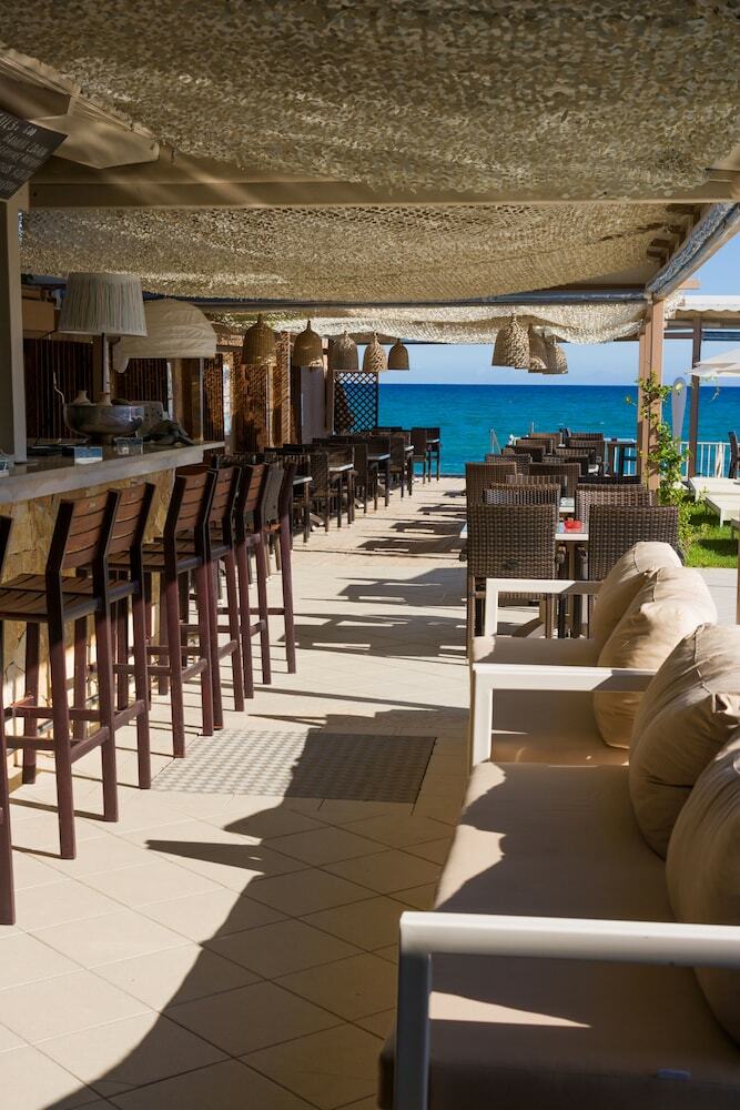 Hotel Iakinthos Tsilivi Beach
