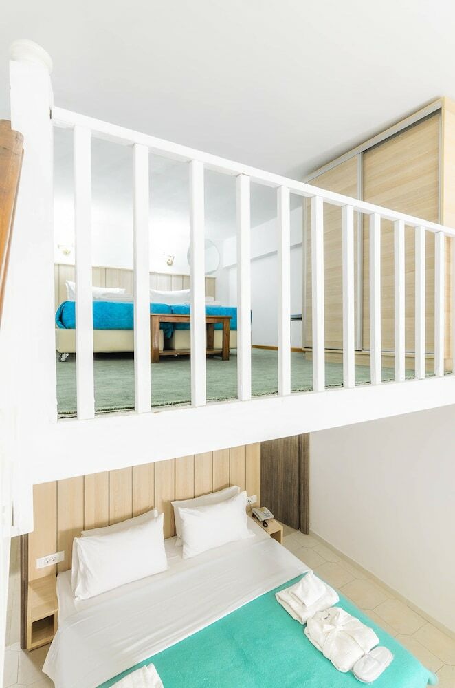 Hotel Iakinthos Tsilivi Beach