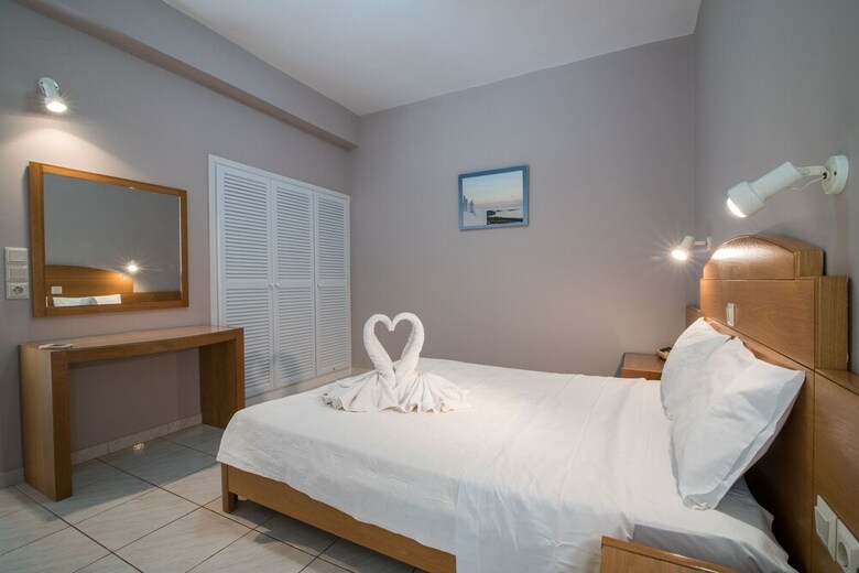 Aparthotel Creta Elena