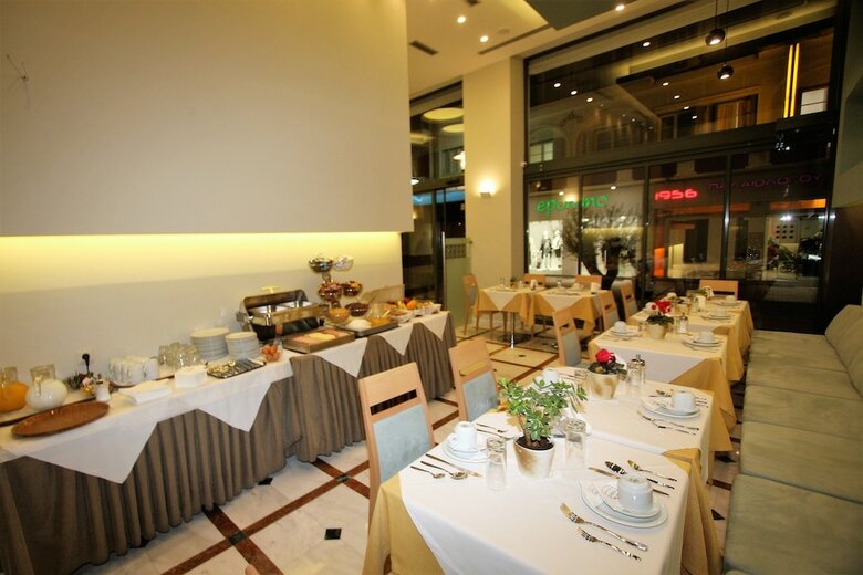 Morfeas Hotel
