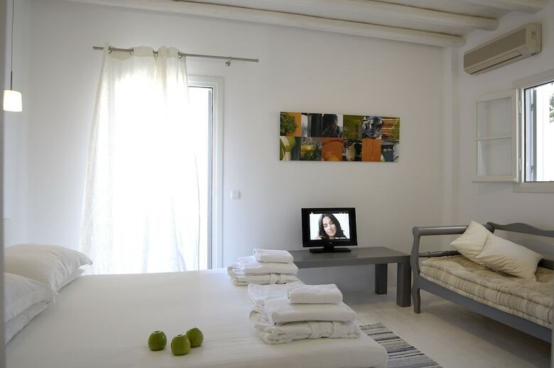 Apartamentos Kapetan Tasos Suites