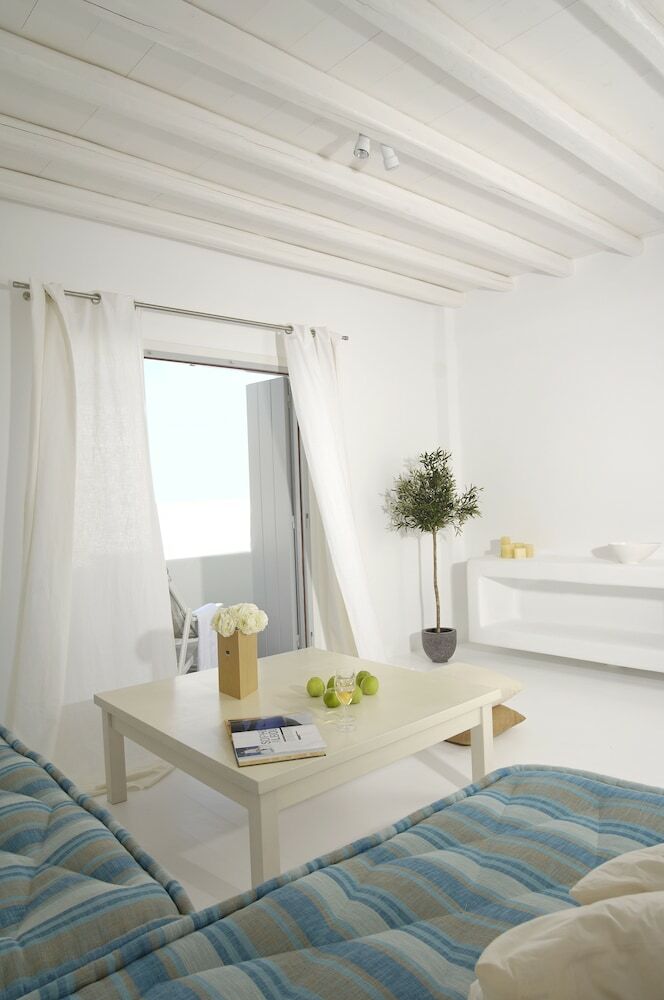 Apartamentos Kapetan Tasos Suites