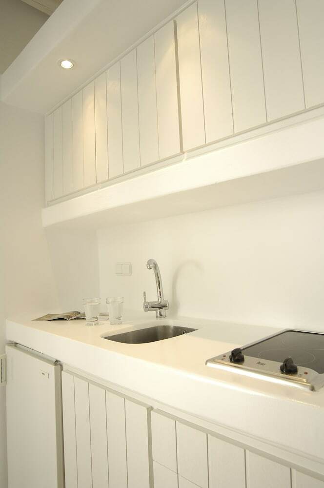 Apartamentos Kapetan Tasos Suites