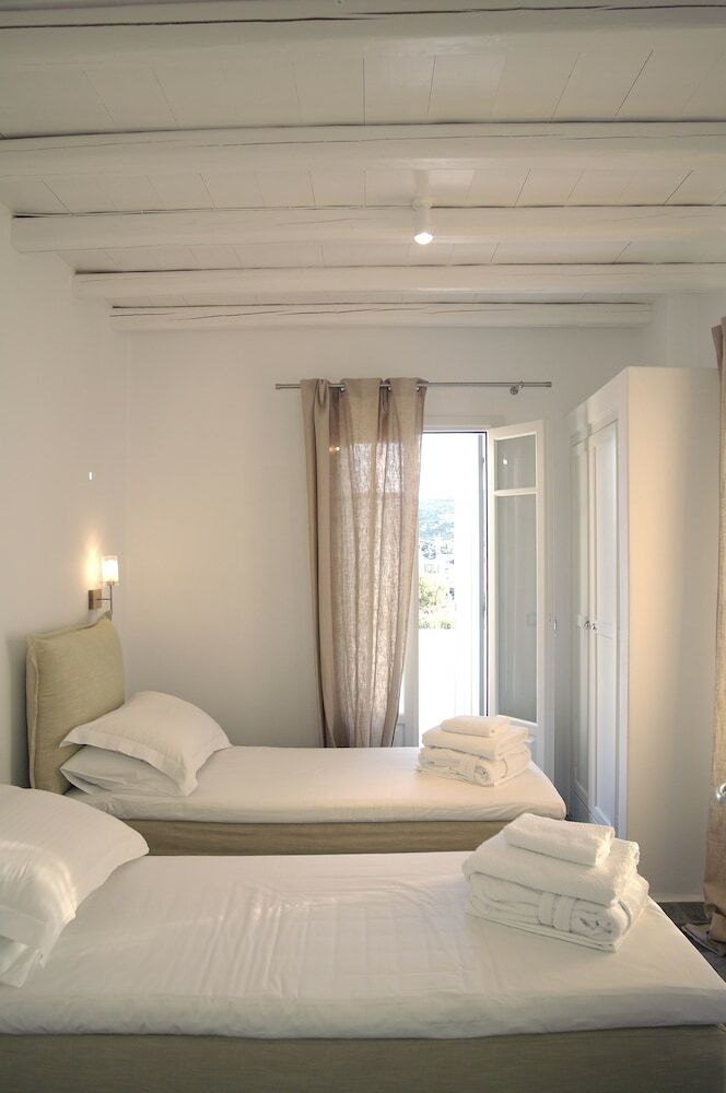 Apartamentos Kapetan Tasos Suites