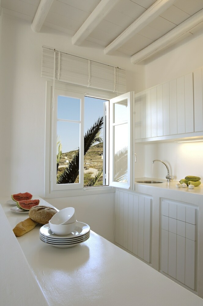 Apartamentos Kapetan Tasos Suites
