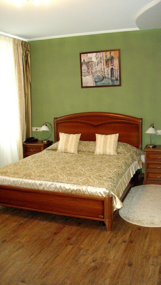 Hotel Pioner Lux