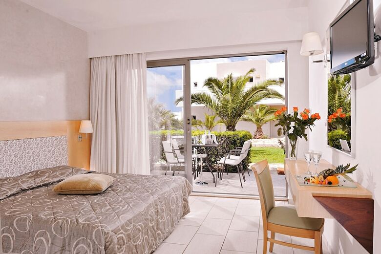 Grand Hotel Holiday Resort