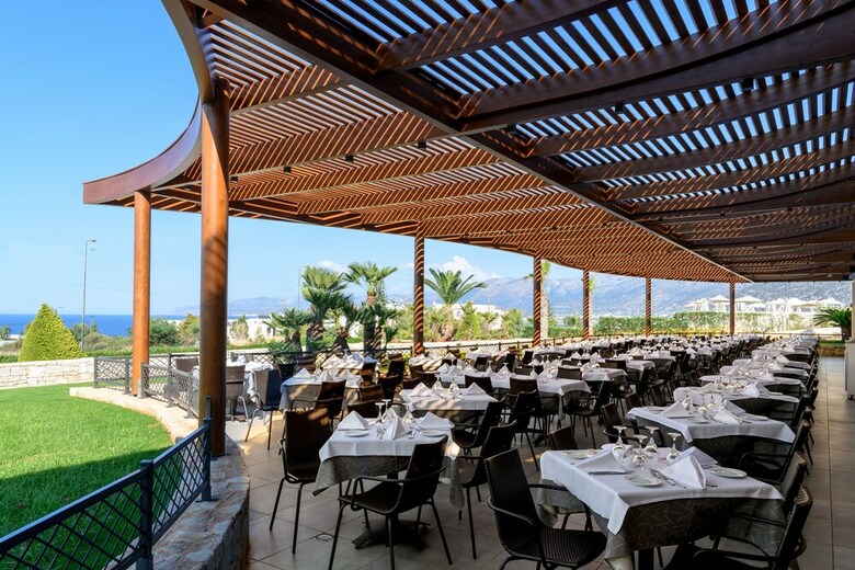 Grand Hotel Holiday Resort