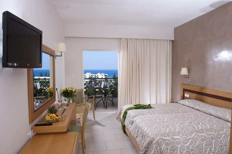 Grand Hotel Holiday Resort