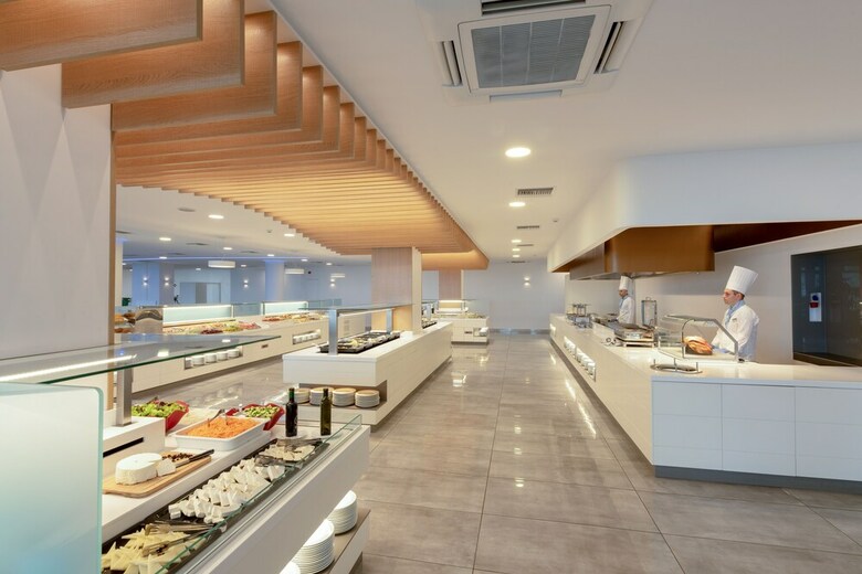 Grand Hotel Holiday Resort