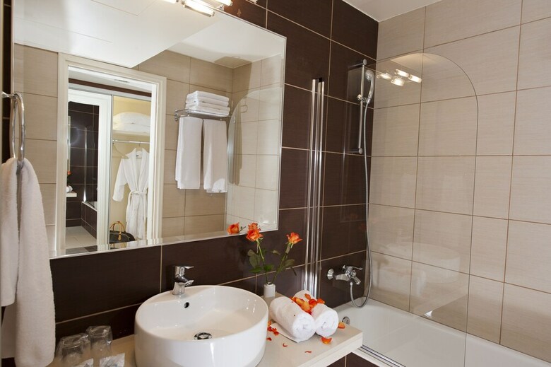 Grand Hotel Holiday Resort