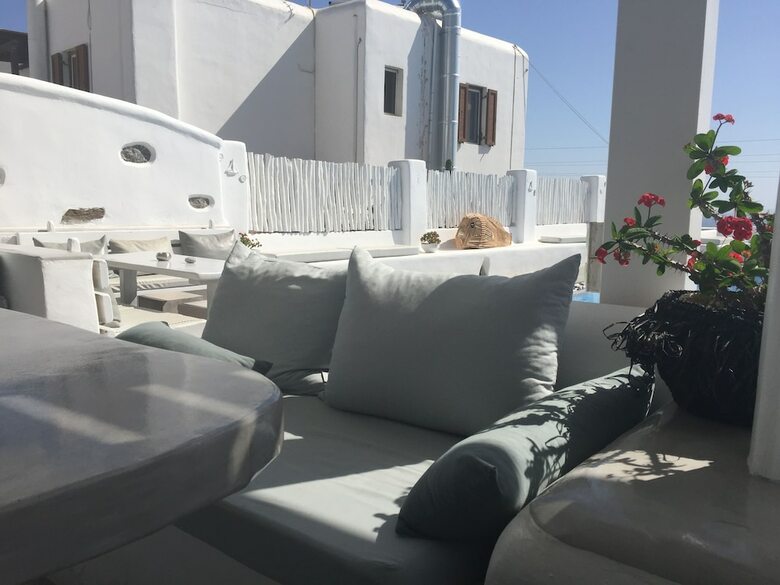Hotel Flaskos Suites